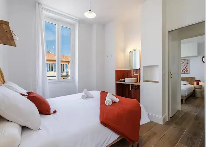 Port De 3 Confort And Design Apartamento